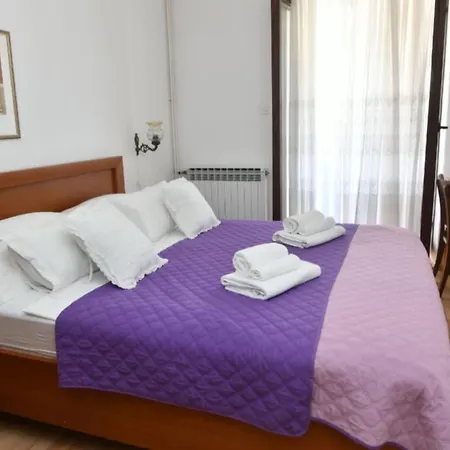 Hébergement de vacances Beachfront With Outdoor Pool Supetar